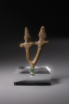 Rare two-figure nail idol, Hittite, ca. mid-2nd millennium BC, Ancient Anatolian Hittite Empire, Size: H: 6,4 cm (H: 2.5 inch), ID: 3052667 - 3/4