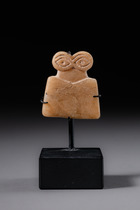 Idole oculaire syrien antique, env. 3500 - 3300 av. J.-C., Mésopotamie du Nord – Nord-Est de la Syrie, Tell Brak, Taille: H: 3,3 cm (H: 1.3 inch), ID: 3052673 - 3/4