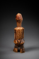 Figure anthropomorphe "iginga" (pl. "maginga"), env. 1900, R. D. Congo, Lega, Taille: H: 11 cm (H: 4.3 inch), ID: 3052728 - 4/6