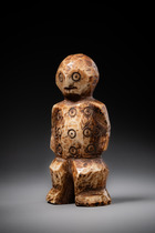 Figure anthropomorphe "iginga" (pl. "maginga") env. 1900, R. D. Congo, Lega, Taille: H: 11 cm (H: 4.3 inch), ID: 3052730 - 2/6