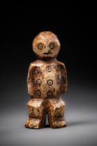 Figure anthropomorphe "iginga" (pl. "maginga") env. 1900, R. D. Congo, Lega, Taille: H: 11 cm (H: 4.3 inch), ID: 3052730 - 6/6