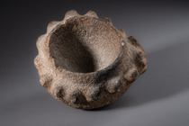 Mortier préhistorique avec visage anthropomorphe, Papouasie-Nouvelle-Guinée - Hautes-Terres, Taille: M: 14,6 x 22,9 x 21,6 cm (M: 14,6 x 22,9 x 8.5 inch), ID: 3052674 - 6/7