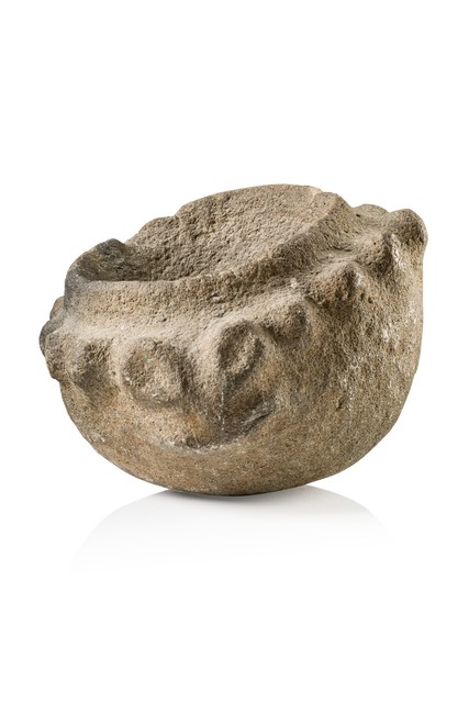 Mortier préhistorique avec visage anthropomorphe, Papouasie-Nouvelle-Guinée - Hautes-Terres, Taille: M: 14,6 x 22,9 x 21,6 cm (M: 14,6 x 22,9 x 8.5 inch), ID: 3052674