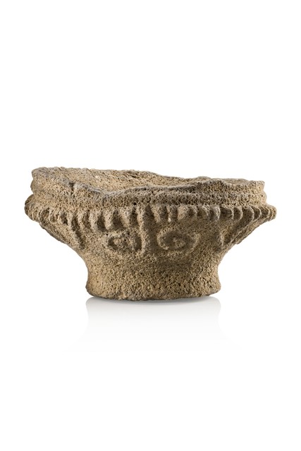 Mortier en pierre préhistorique, Papouasie-Nouvelle-Guinée - Hautes terres occidentales, Mount Hagen, Taille: M: 10,2 x 20,3 x 20,3 cm (M: 10,2 x 20,3 x 8.0 inch), ID: 3052676