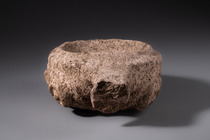 Mortier en pierre préhistorique, Papouasie-Nouvelle-Guinée - Sepik oriental, Taille: M: 11,4 x 27 x 21 cm (M: 11,4 x 27 x 8.3 inch), ID: 3052681 - 3/7