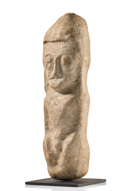 Anthropomorphe Steinfigur, Salomonen, Größe: M: 40 cm x 10,3 cm x 9,8 cm (M: 15.7 inch x 4.1 inch x 3.9 inch), ID: 3052733