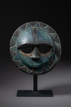 Masque facial rond de la société "ekpo", Nigéria, Eket, Taille: H: 18 cm (H: 7.1 inch), ID: 3052704 - 5/5