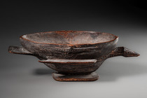 Zoomorphic bowl and mortar with anthropomorphic pestle, Papua New Guinea - Tami Islands, Size: L: 37,5 cm H: 10 cm L: 11 cm (L: 14.8 inch H: 3.9 inch L: 4.3 inch), ID: 3052727 - 3/7