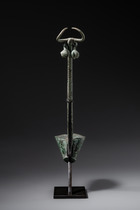 Rituelle Schöpfkelle mit Büffelkopf, Bronzezeit, ca. 300 v. Chr. – 300 n. Chr., Nordostthailand, Größe: H: 28 cm (H: 11.0 inch), ID: 3052701 - 5/5