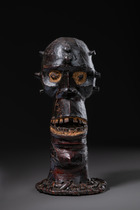 Coiffe de danse anthropomorphe, Grassfields du Cameroun, Widekum, Taille: H: 24,5 cm (H: 9.6 inch), ID: 3052791 - 6/6