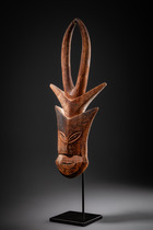 Rare anthropo-zoomorphic mask, Gabon, Kwele, Size: H: 37 cm (H: 14.6 inch), ID: 3052833 - 2/4
