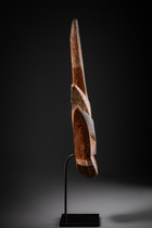 Rare anthropo-zoomorphic mask, Gabon, Kwele, Size: H: 37 cm (H: 14.6 inch), ID: 3052833 - 3/4