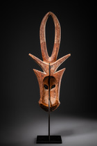 Rare anthropo-zoomorphic mask, Gabon, Kwele, Size: H: 37 cm (H: 14.6 inch), ID: 3052833 - 4/4
