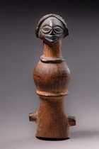 Anthropomorphic flute / whistle "kasengosengo", D. R. Congo, Chokwe, Size: H: 9 cm (H: 3.5 inch), ID: 3052831 - 3/8