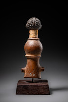 Anthropomorphic flute / whistle "kasengosengo", D. R. Congo, Chokwe, Size: H: 9 cm (H: 3.5 inch), ID: 3052831 - 5/8