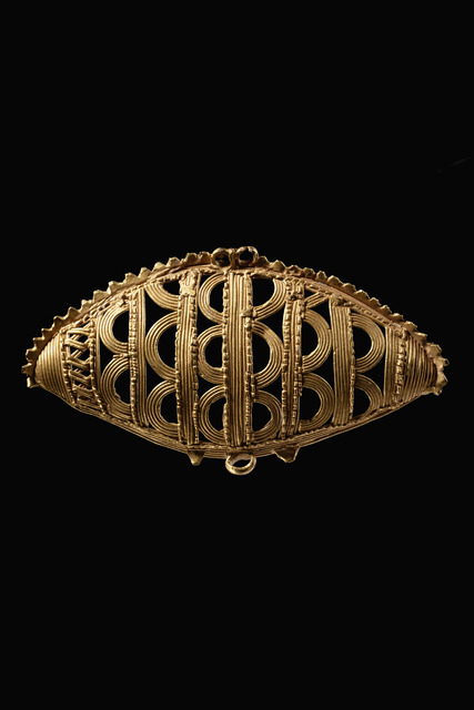 Pendant, Ghana, Akan, Ashanti, Size: B: 10,2 cm H: 5 cm (B: 4.0 inch H: 2.0 inch), ID: 3052811