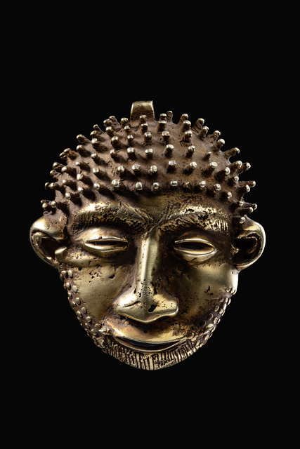 Sword ornament in the form of a trophy head, Ghana, Akan, Ashanti, Size: H: 10 cm B: 9,5 cm (H: 3.9 inch B: 3.7 inch), ID: 3052807