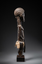 Female figure "asie usu", Côte d'Ivoire, Baule, Size: H: 49,5 cm (H: 19.5 inch), ID: 3052875 - 3/5