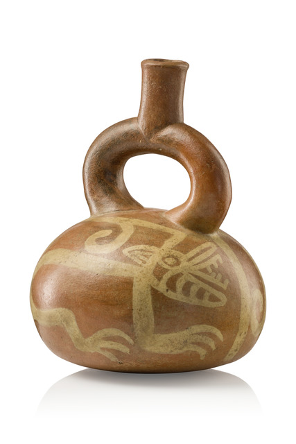 Stirrup vessel with animal motif, Moche III / IV, Early Intermediate Period, ca. 300 - 600 AD, Peru, Moche, Size: M: 20,5 cm x 13,8 cm (M: 8.1 inch x 5.4 inch), ID: 3052902