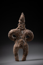 Figure masculine debout, période préclassique tardive, vers 500–200 av. J.-C., Mexique, Colima, Taille: H: 15 cm (H: 5.9 inch), ID: 3052938 - 4/5