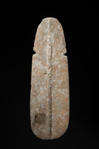 Large pectoral in the shape of an axe deity, Late Period IV, ca. 0 - 500 AD, Costa Rica, Guanacaste-Nicoya, Size: H: 19,5 cm (H: 7.7 inch), ID: 3052949 - 3/4