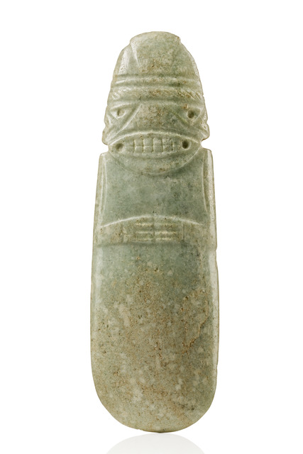 Large pectoral in the shape of an axe deity, Late Period IV, ca. 0 - 500 AD, Costa Rica, Guanacaste-Nicoya, Size: H: 19,5 cm (H: 7.7 inch), ID: 3052949