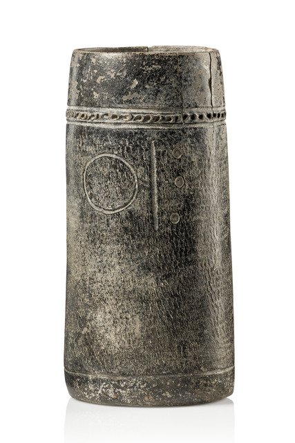Tall cup, Classic Period, ca. 300 - 900 AD, Guatemala, Maya, Size: H: 24 cm D: 11 cm (H: 9.4 inch D: 4.3 inch), ID: 3052953