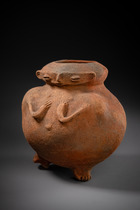 Anthropomorphic tripod vessel, Early Coclé, Phase IV, ca. 200 - 500 AD, Panama, Gran Coclé, Azuero Peninsula, Size: H: 20,5 cm (H: 8.1 inch), ID: 3052965 - 2/5