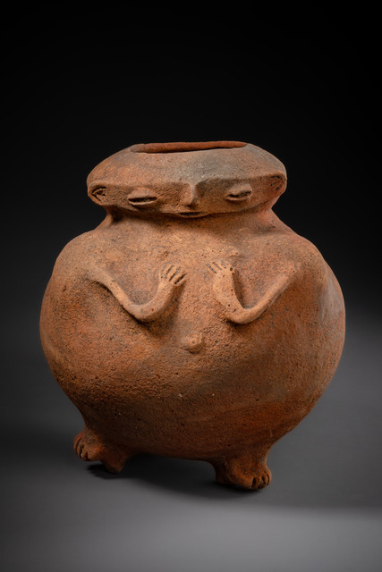 Anthropomorphic tripod vessel, Early Coclé, Phase IV, ca. 200 - 500 AD, Panama, Gran Coclé, Azuero Peninsula, Size: H: 20,5 cm (H: 8.1 inch), ID: 3052965