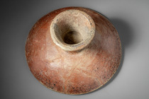 Pedestal bowl of the "Frutera" (Fruit Bowl) type, Transitional from Early to Late Coclé, ca. 800 - 1000 AD, Panama, Gran Coclé, Size: H: 13,5 cm D: 24,5 cm (H: 5.3 inch D: 9.6 inch), ID: 3052969 - 2/5