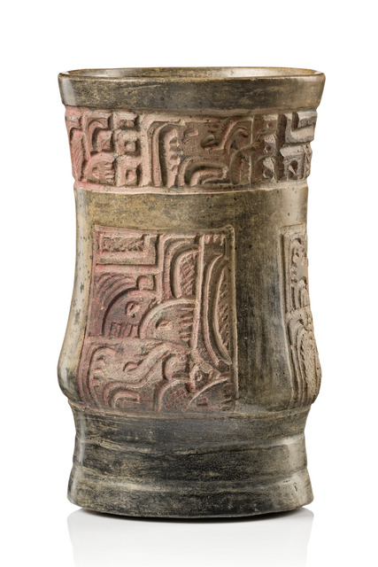 Tall cylindrical vessel, Late Classic, ca. 550 - 900 AD, Mesoamerica, Maya, Size: H: 24,3 cm (H: 9.6 inch), ID: 3052974