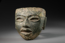 Petit masque en forme de visage, Période classique, 200 - 650 apr. J.-C., Mexique, Teotihuacan, Taille: H: 9,5 cm B: 10,5 cm (H: 3.7 inch B: 4.1 inch), ID: 3053035 - 2/3