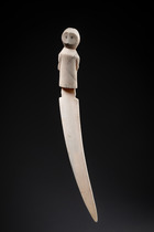 Dance emblem, D. R. Congo, Lega, Size: H: 41 cm (H: 16.1 inch), ID: 3053084 - 2/4