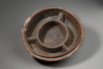 Lidded bowl for "ifa" oracle implements, Nigeria, Yoruba, artist probably Ogundeji, Size: D: 34,5 cm (D: 13.6 inch), ID: 3053112 - 5/7