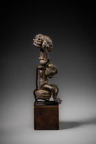 Figure miniature masculine assise, Ghana, Ashanti, Taille: H: 7,5 cm (H: 3.0 inch), ID: 3053129 - 3/5