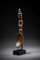 Figurally carved spoon, Philippines - Ifugao, Size: H: 17,5 cm (H: 6.9 inch), ID: 3053117 - 2/5