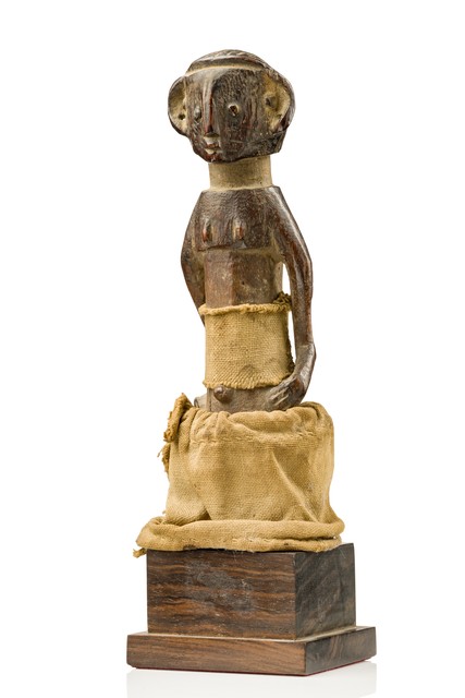 Small anthropomorphic figure, D. R. Congo, Ubangi, Size: H: 16 cm (H: 6.3 inch), ID: 3053154