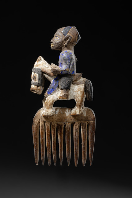 Comb with horse rider, Nigeria, Yoruba, Size: H: 14,5 cm (H: 5.7 inch), ID: 3053116