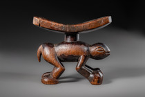 Appui-nuque zoomorphe "musaw", R. D. Congo, Yaka, Taille: H: 15,5 cm, L: 18 cm (H: 6.1 inch, L: 7.1 inch), ID: 3053145 - 2/7