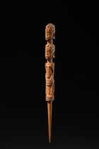 Hair pin, D. R. Congo, Luba, artist: Kiloko of Bussangu, Size: H: 16 cm (H: 6.3 inch), ID: 3053134 - 2/5