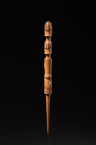 Hair pin, D. R. Congo, Luba, artist: Kiloko of Bussangu, Size: H: 16 cm (H: 6.3 inch), ID: 3053134 - 3/5