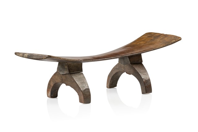 Head rest "kali laloni", Tonga, Size: H: 13 cm L: 45,5 cm (H: 5.1 inch L: 17.9 inch), ID: 3053135