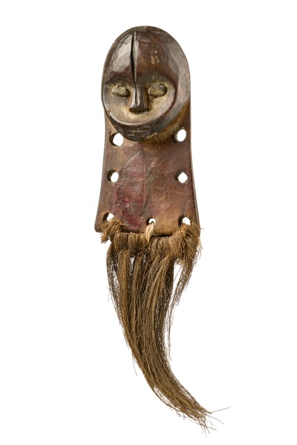 Arm mask "eyema-e-ya-minkun", Gabon, Fang, Size: H: 12 cm (H: 4.7 inch), ID: 3053184