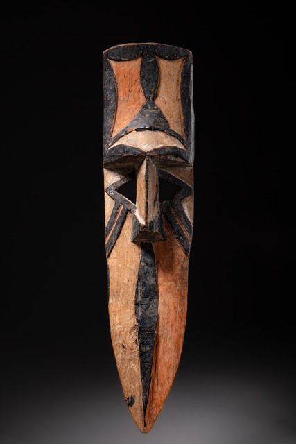 Anthropomorphic mask "igri" or "okonkpo", Nigeria, Igbo-Afikpo, Size: H: 47 cm (H: 18.5 inch), ID: 3053354