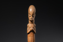 Anthropomorphic ritual implement, D. R. Congo, Mangbetu, Size: H: 4,5 cm, L: 20,5 cm (H: 1.8 inch, L: 8.1 inch), ID: 3053203 - 6/7