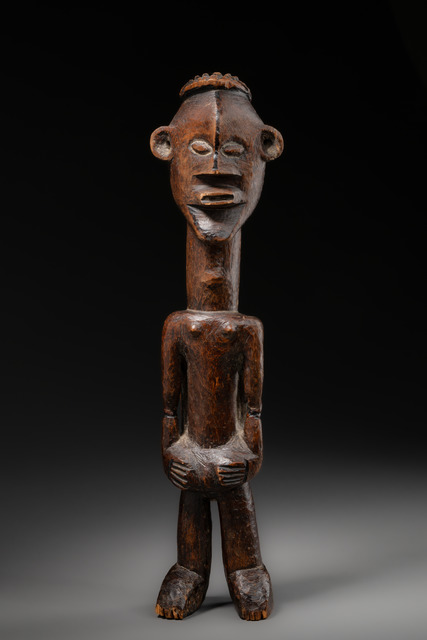 Standing figure, D. R. Congo, Luba-Kasai, Size: H: 36 cm (H: 14.2 inch), ID: 3053227