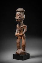Standing male figure, Gabon, Punu, Size: H: 23 cm (H: 9.1 inch), ID: 3053163 - 4/5