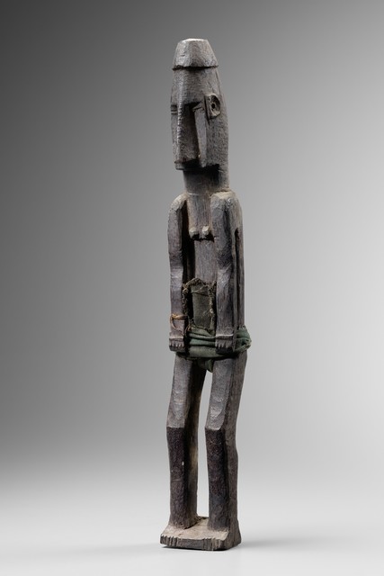 Female ancestor figure "itara", late 19th / early 20th century, Indonesia - Timor-Leste, Ataúro Island, Size: H: 29,5 cm (H: 11.6 inch), ID: 3053195