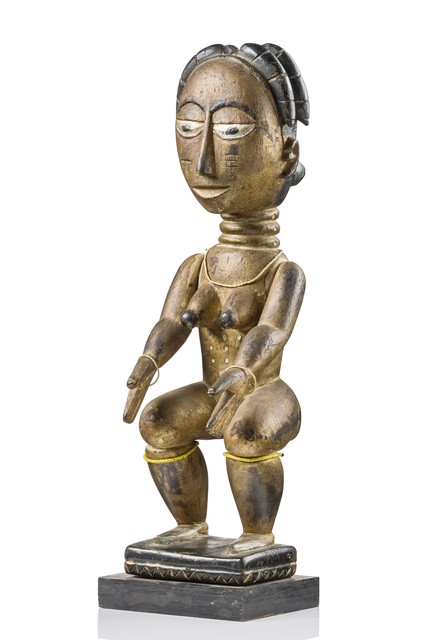 Seated female figure, Ghana, Fante, Size: H: 34 cm (H: 13.4 inch), ID: 3053194