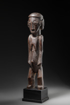 Standing female figure, D. R. Congo, Kuyu, Size: H: 57 cm (H: 22.4 inch), ID: 3053213 - 2/5